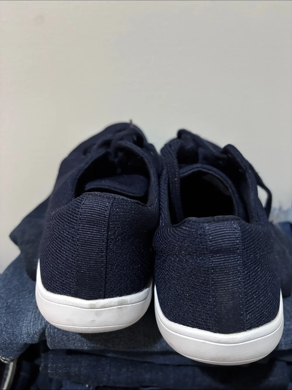 Men's Navy Knit Lace-Up Sneakers